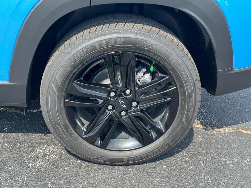 Chevrolet Trax Vehicle Full-screen Gallery Image 4