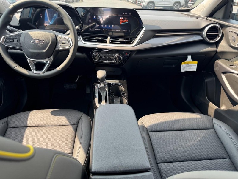 Chevrolet Trax Vehicle Full-screen Gallery Image 6