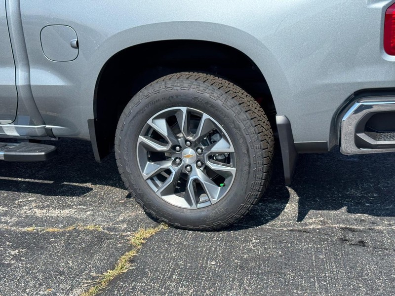 Chevrolet Silverado 1500 Vehicle Full-screen Gallery Image 4