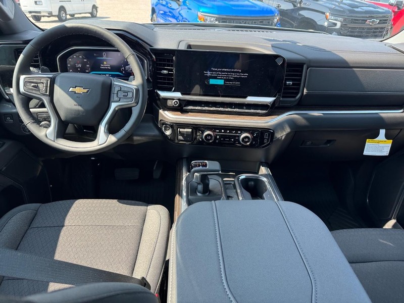 Chevrolet Silverado 1500 Vehicle Full-screen Gallery Image 6