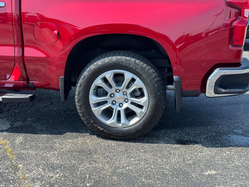 Chevrolet Silverado 1500 Vehicle Full-screen Gallery Image 4