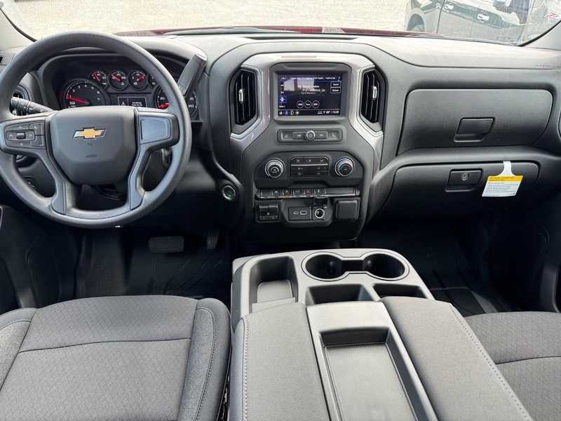 Chevrolet Silverado 1500 Vehicle Full-screen Gallery Image 6