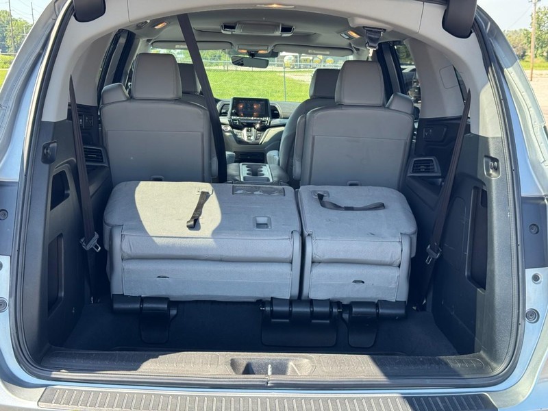 Honda Odyssey Vehicle Full-screen Gallery Image 4