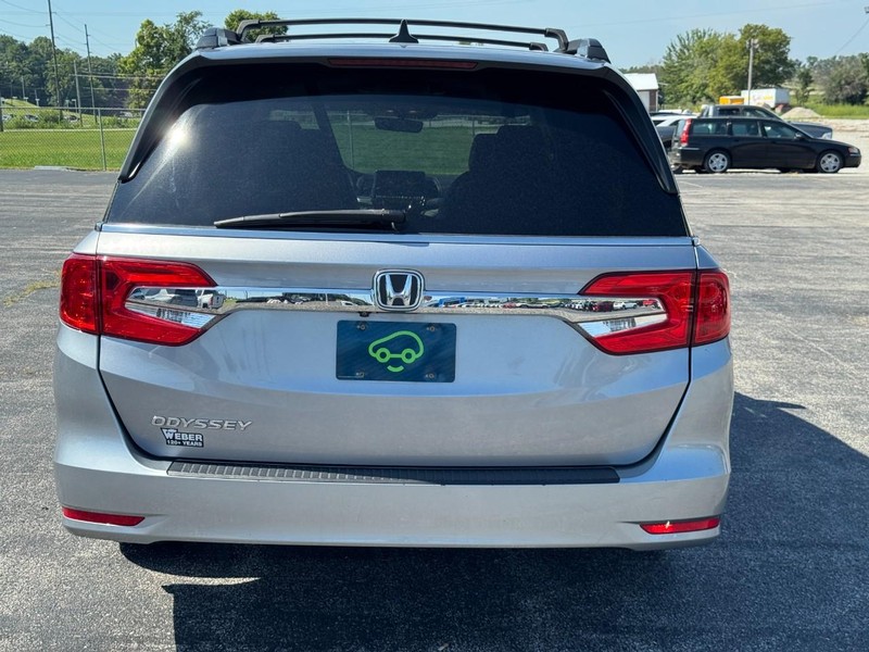 Honda Odyssey Vehicle Full-screen Gallery Image 5