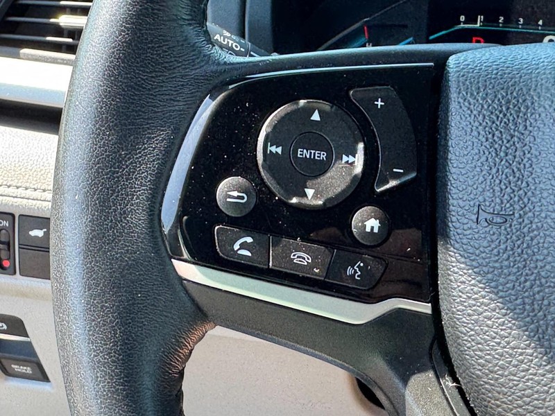 Honda Odyssey Vehicle Full-screen Gallery Image 16