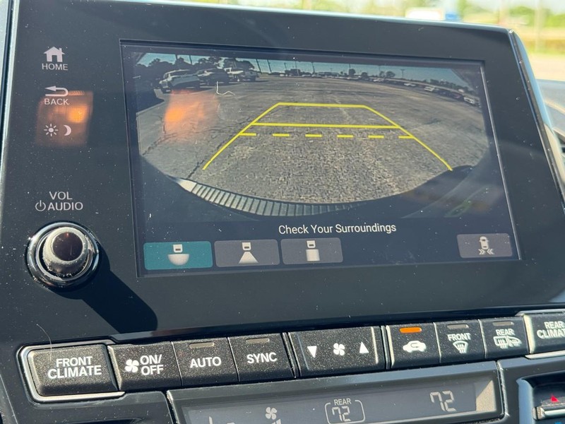 Honda Odyssey Vehicle Full-screen Gallery Image 20