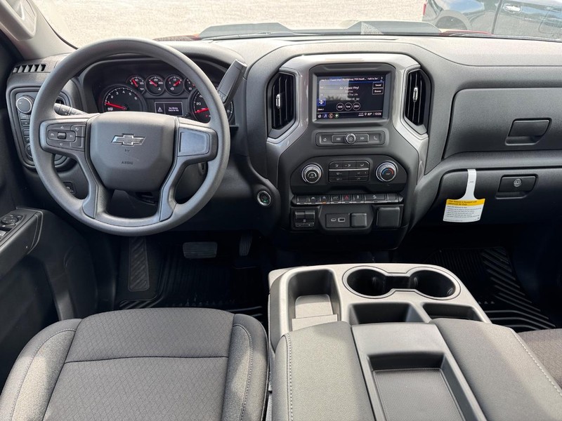 Chevrolet Silverado 1500 Vehicle Full-screen Gallery Image 6