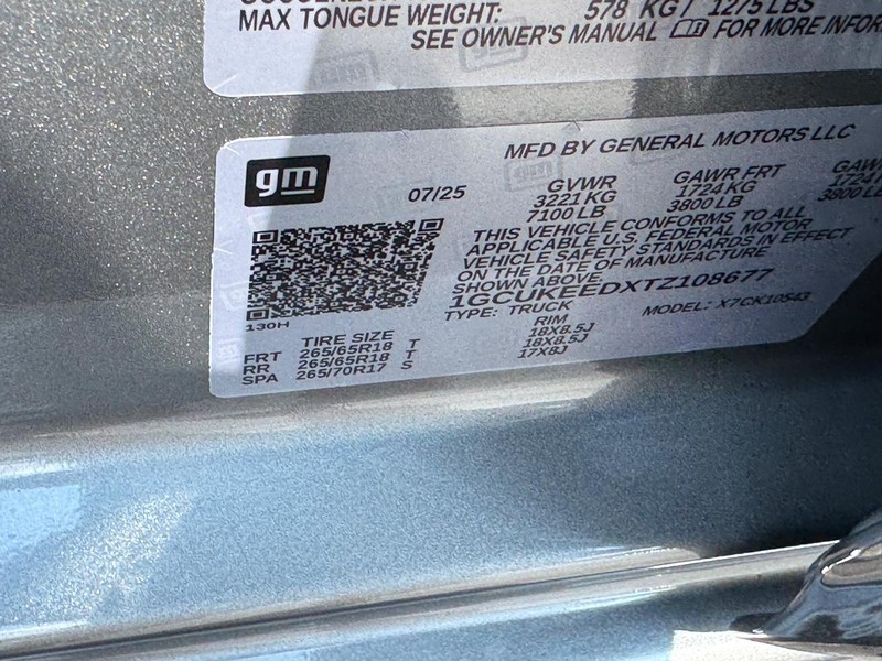 Chevrolet Silverado 1500 Vehicle Full-screen Gallery Image 17