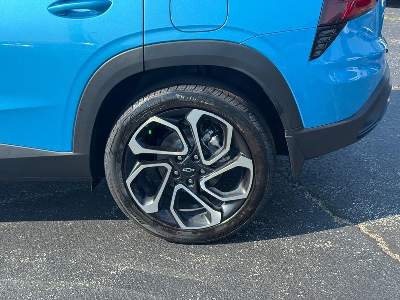 Chevrolet Trax Vehicle Full-screen Gallery Image 4