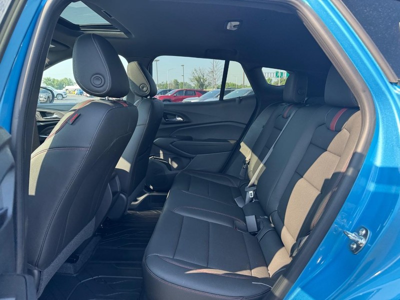 Chevrolet Trax Vehicle Full-screen Gallery Image 5