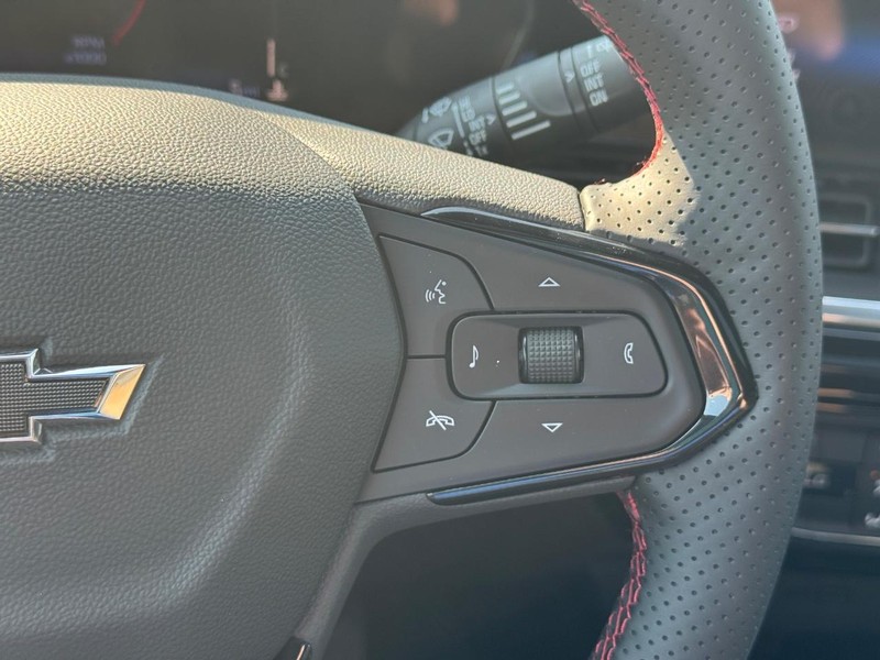 Chevrolet Trax Vehicle Full-screen Gallery Image 15