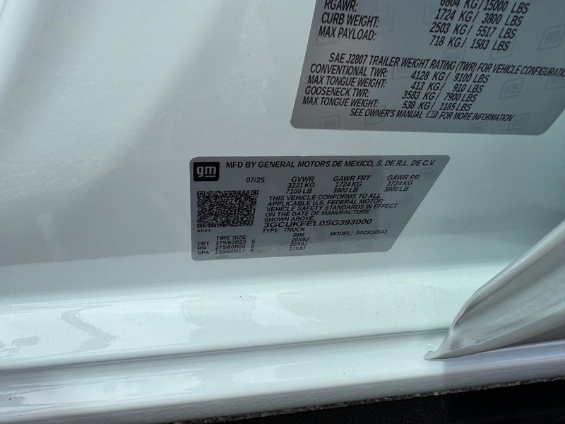 Chevrolet Silverado 1500 Vehicle Full-screen Gallery Image 18