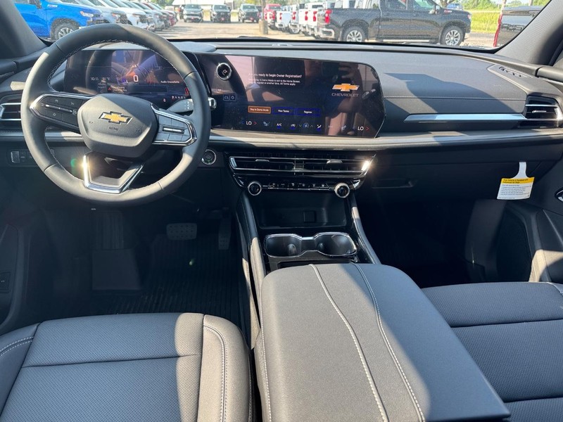 Chevrolet Traverse Vehicle Full-screen Gallery Image 7