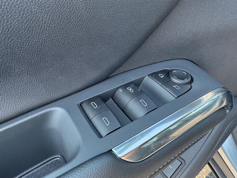 Chevrolet Traverse Vehicle Full-screen Gallery Image 13