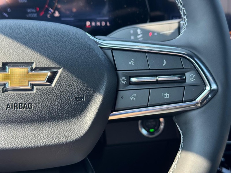 Chevrolet Traverse Vehicle Full-screen Gallery Image 16