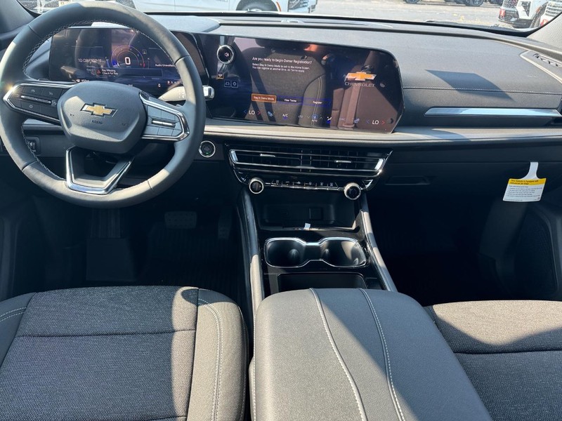 Chevrolet Traverse Vehicle Full-screen Gallery Image 8