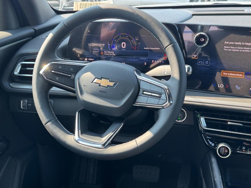 Chevrolet Traverse Vehicle Full-screen Gallery Image 9