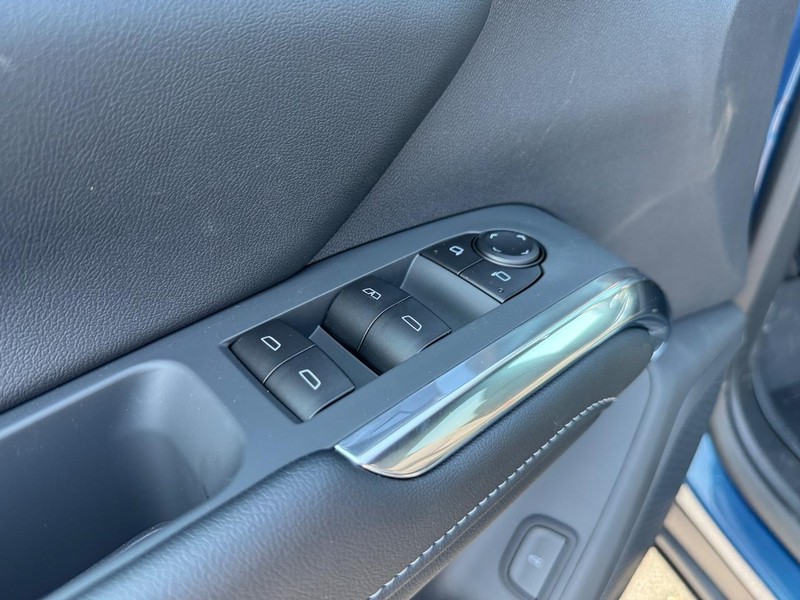 Chevrolet Traverse Vehicle Full-screen Gallery Image 13