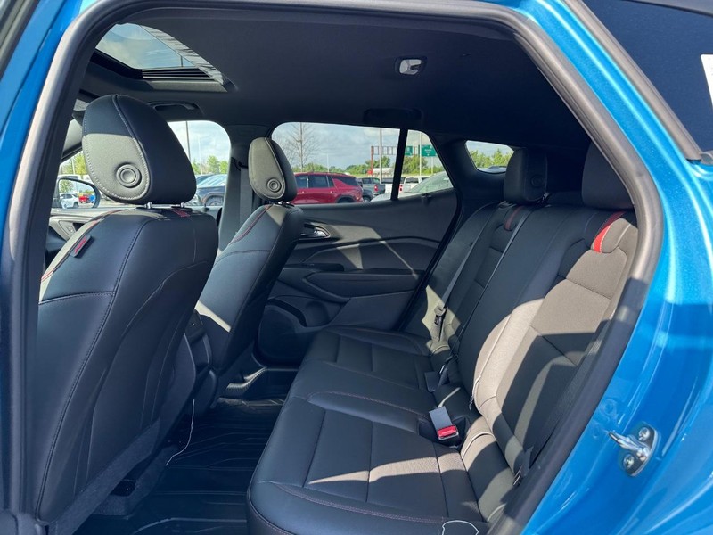 Chevrolet Trax Vehicle Full-screen Gallery Image 5