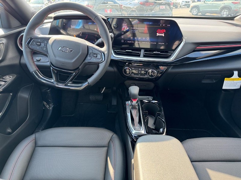 Chevrolet Trax Vehicle Full-screen Gallery Image 7