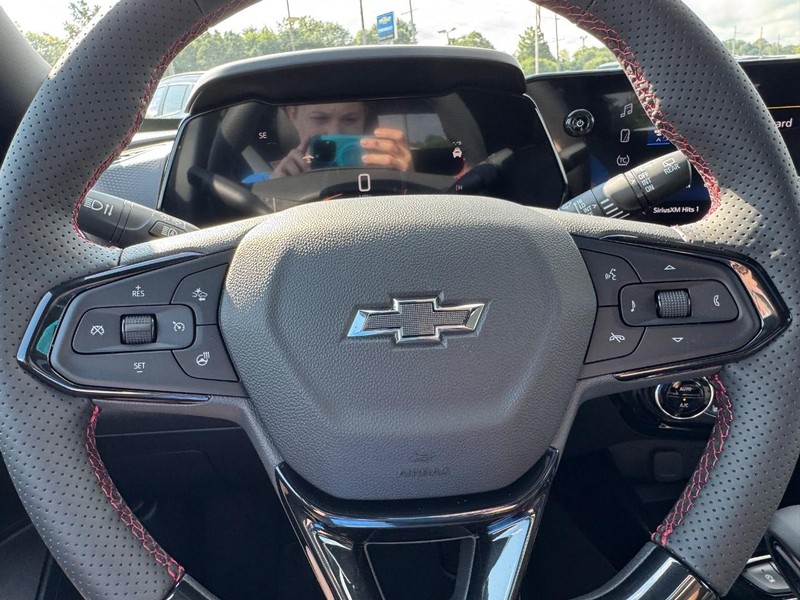 Chevrolet Trax Vehicle Full-screen Gallery Image 13