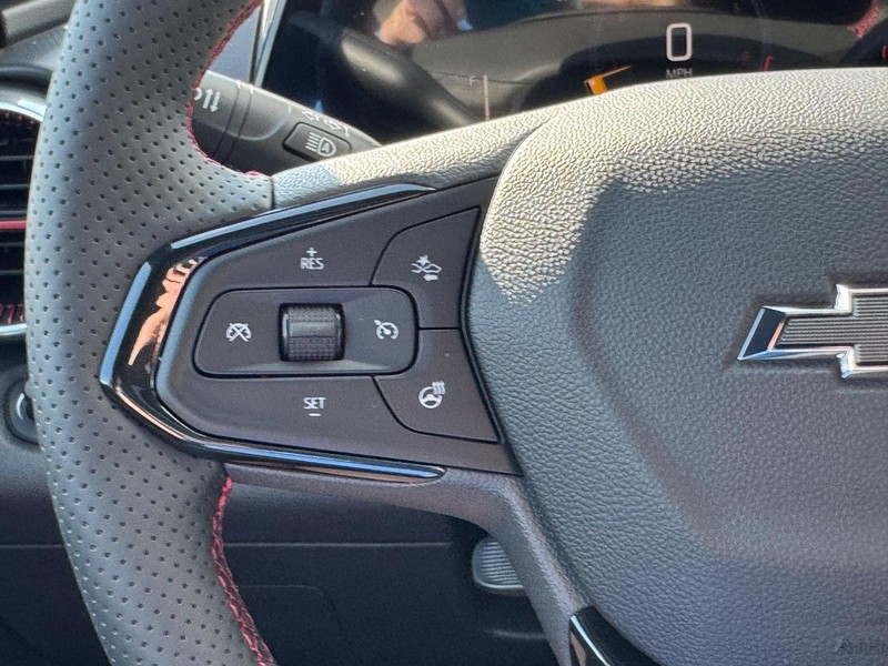 Chevrolet Trax Vehicle Full-screen Gallery Image 14