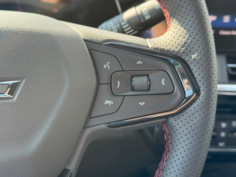 Chevrolet Trax Vehicle Full-screen Gallery Image 15