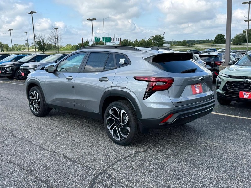 Chevrolet Trax Vehicle Full-screen Gallery Image 3