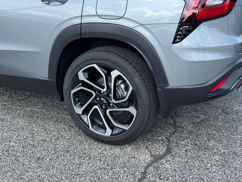 Chevrolet Trax Vehicle Full-screen Gallery Image 4