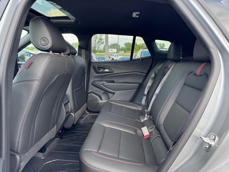 Chevrolet Trax Vehicle Full-screen Gallery Image 5