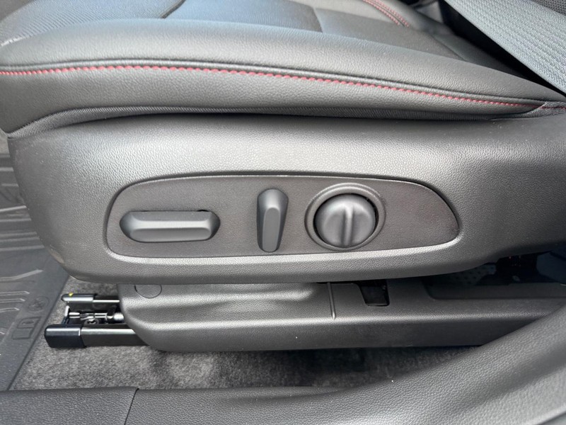 Chevrolet Trax Vehicle Full-screen Gallery Image 11