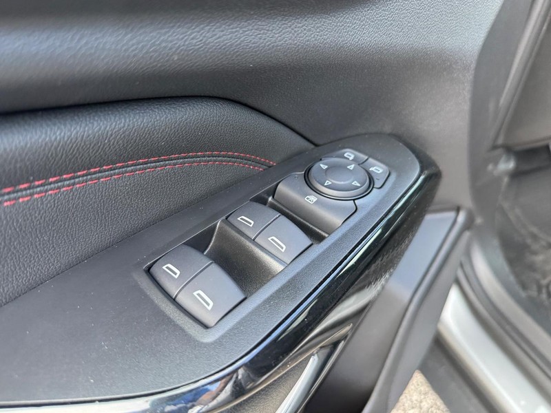 Chevrolet Trax Vehicle Full-screen Gallery Image 12