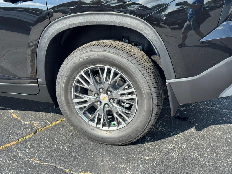 Chevrolet Traverse Vehicle Full-screen Gallery Image 4