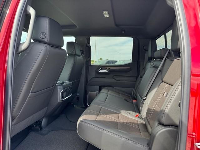 Chevrolet Silverado 1500 Vehicle Full-screen Gallery Image 5