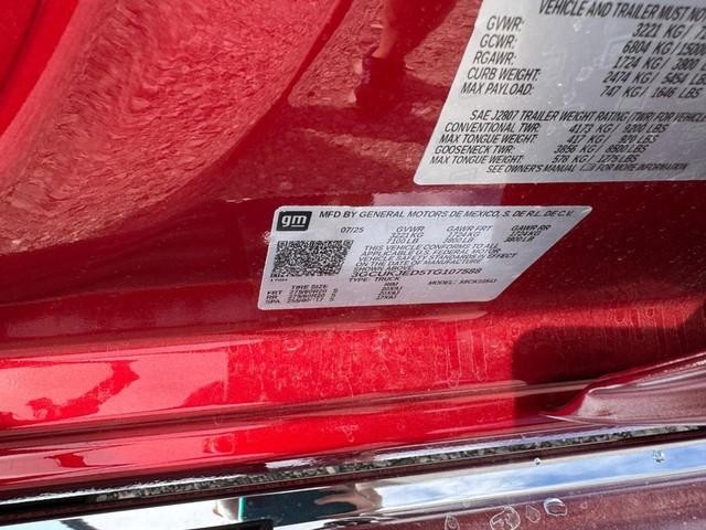 Chevrolet Silverado 1500 Vehicle Full-screen Gallery Image 18