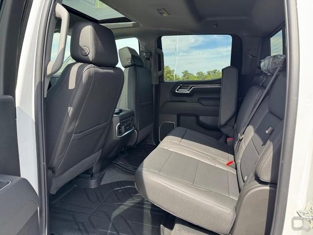 Chevrolet Silverado 1500 Vehicle Full-screen Gallery Image 5