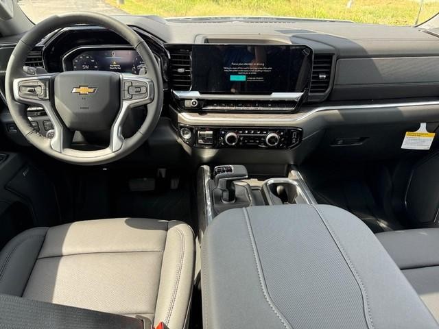 Chevrolet Silverado 1500 Vehicle Full-screen Gallery Image 7