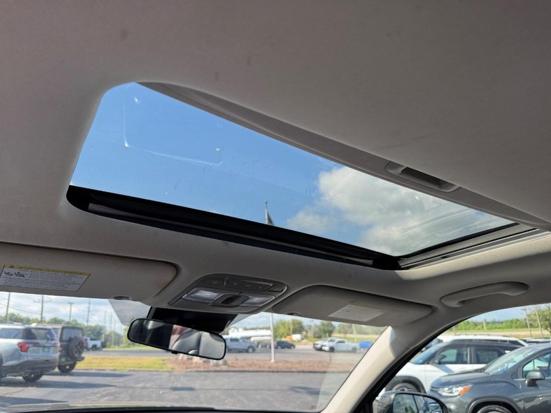 Kia Telluride Vehicle Full-screen Gallery Image 11