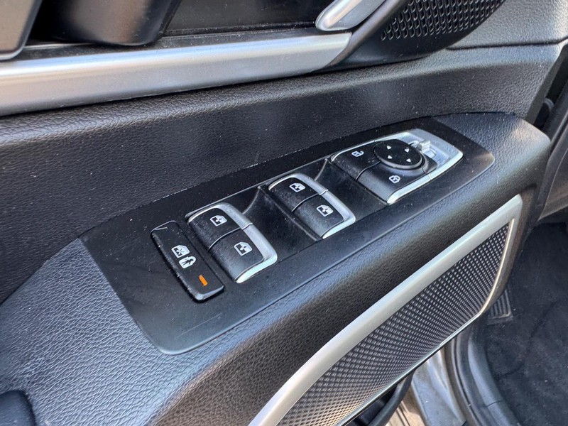 Kia Telluride Vehicle Full-screen Gallery Image 17