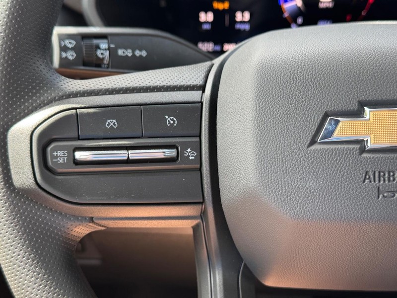 Chevrolet Colorado Vehicle Full-screen Gallery Image 13
