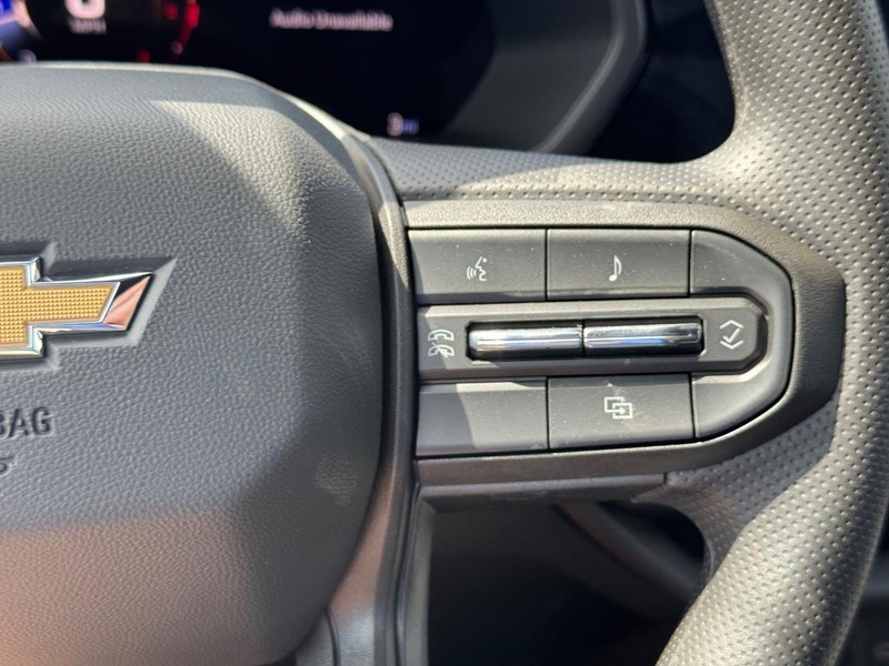 Chevrolet Colorado Vehicle Full-screen Gallery Image 14