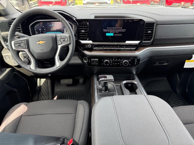 Chevrolet Silverado 1500 Vehicle Full-screen Gallery Image 6