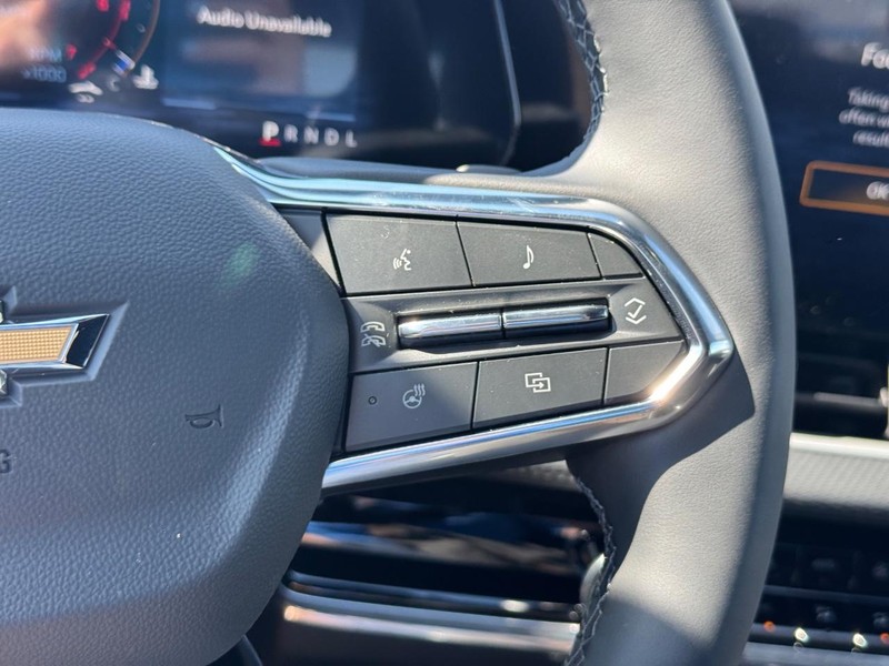 Chevrolet Equinox Vehicle Full-screen Gallery Image 14