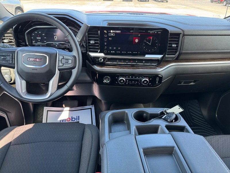 GMC Sierra 1500 Vehicle Full-screen Gallery Image 11