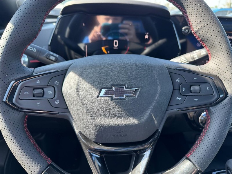 Chevrolet Trax Vehicle Full-screen Gallery Image 12