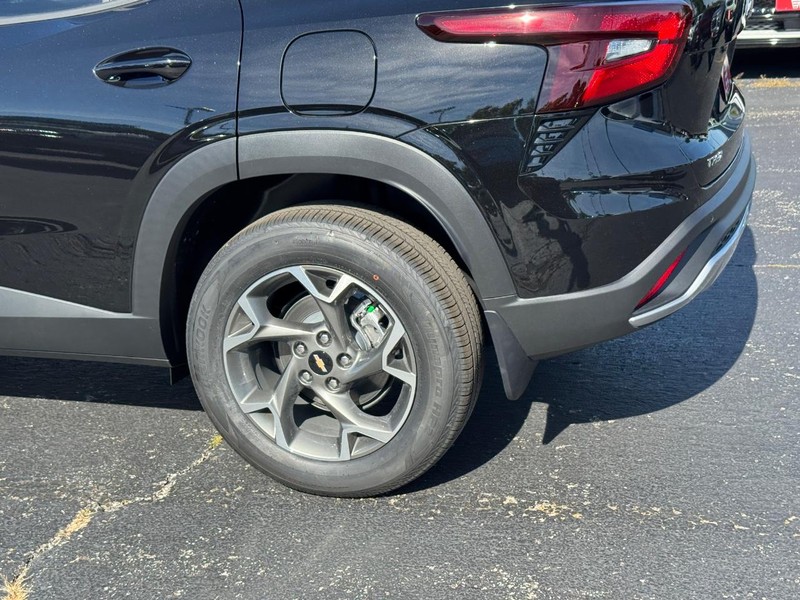 Chevrolet Trax Vehicle Full-screen Gallery Image 4