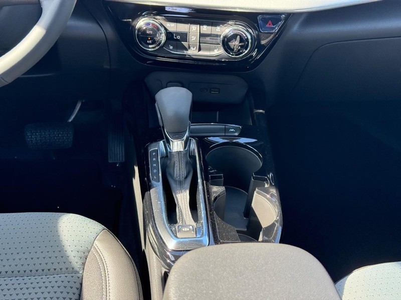 Chevrolet Trax Vehicle Full-screen Gallery Image 9