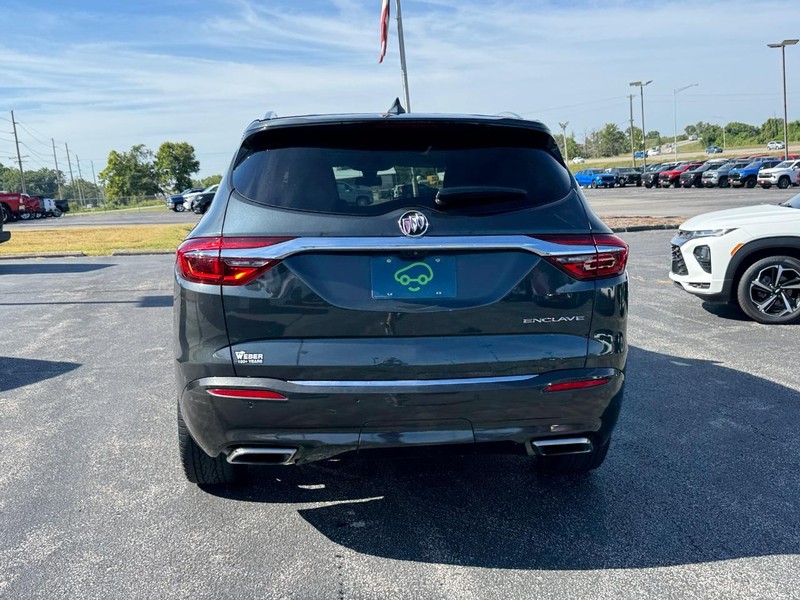 Buick Enclave Vehicle Full-screen Gallery Image 4