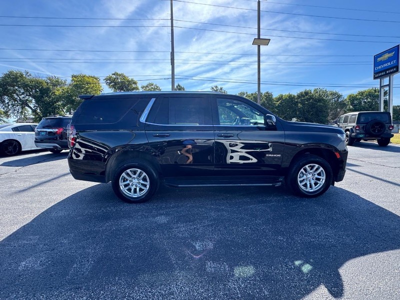 Chevrolet Tahoe Vehicle Full-screen Gallery Image 05