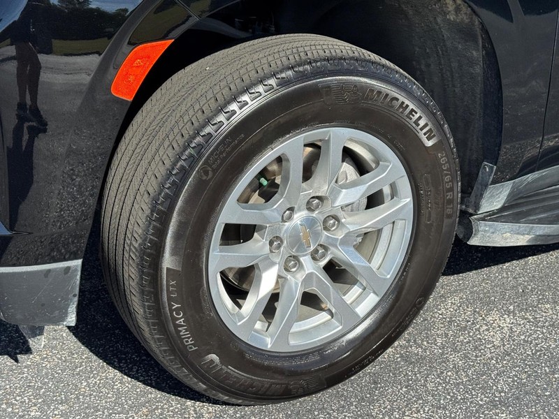 Chevrolet Tahoe Vehicle Full-screen Gallery Image 09